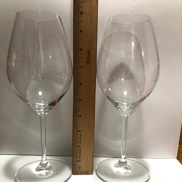 Riedel 002 Crystal Wine Glasses - Picture 4 of 6